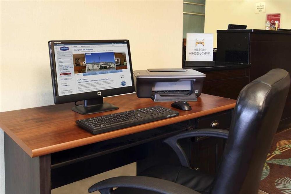 Hampton Inn Madison Comodidades foto